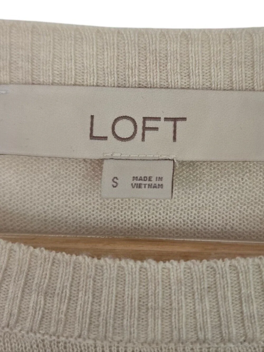 ✨ LOFT Beige Button Shoulder Lightweight Knit Sweater ✨